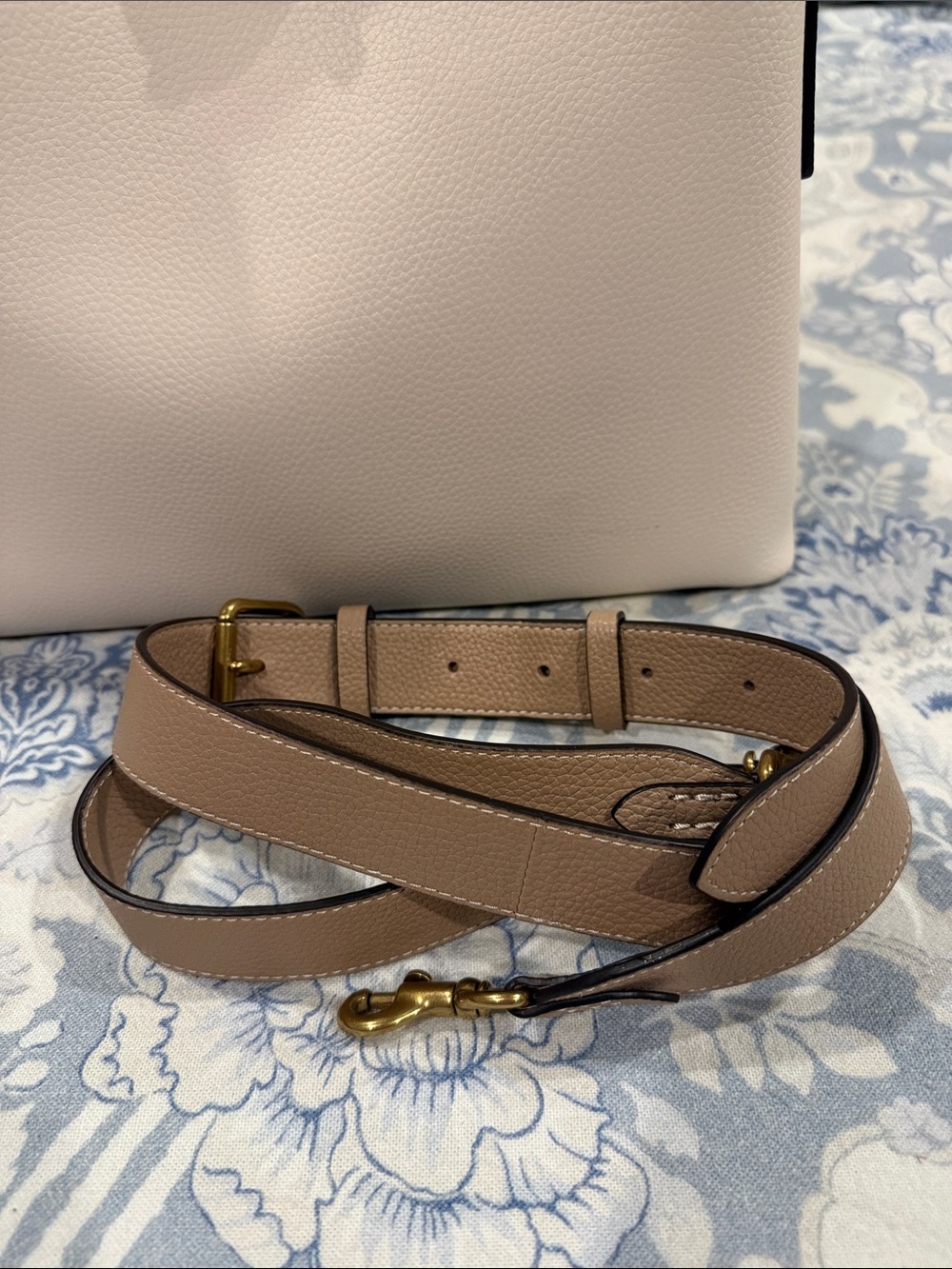 Coach Leather Crossbody Bag - Picture 3 of 12